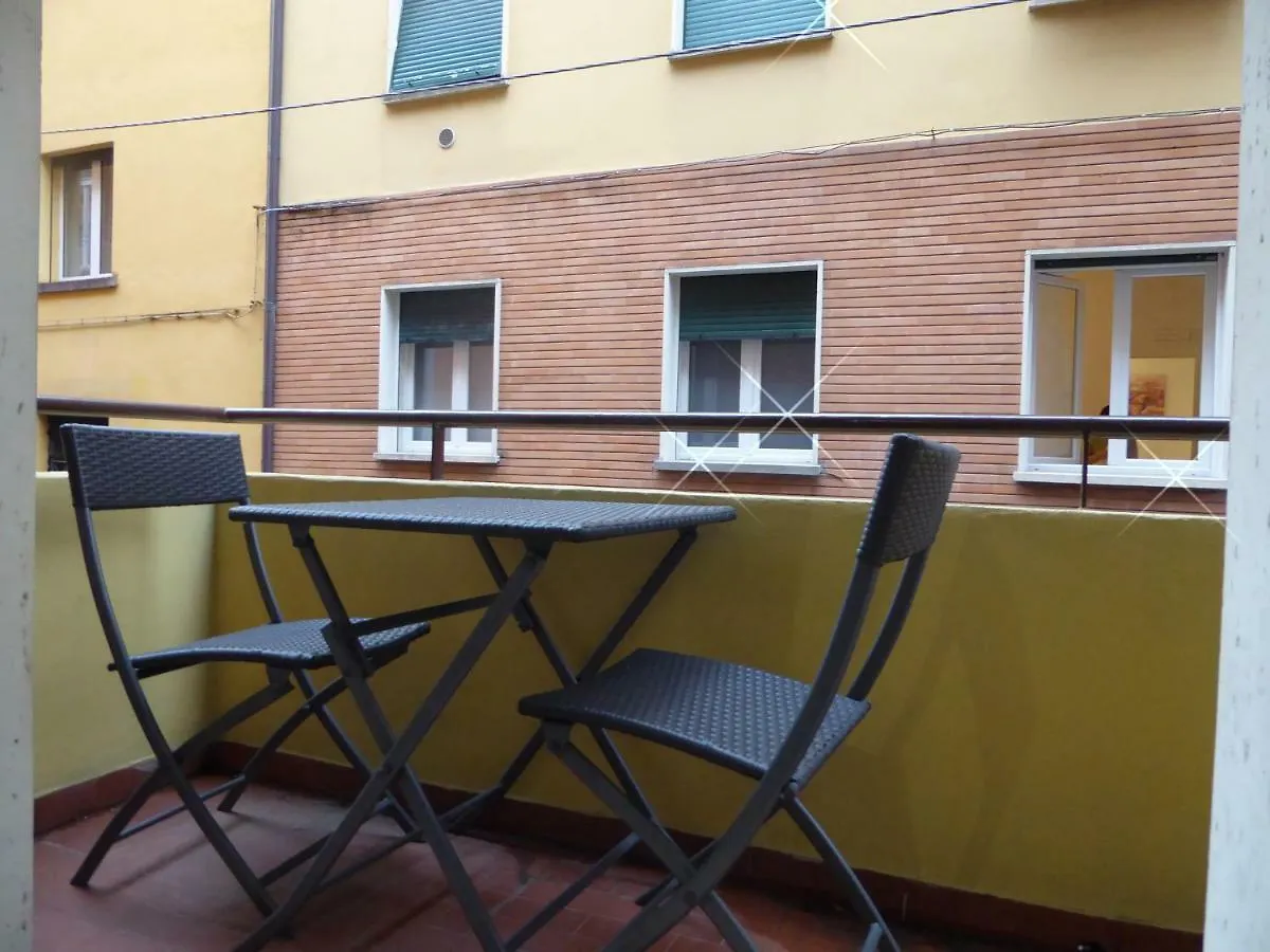 Montebello House Bologna 0*,  Italy